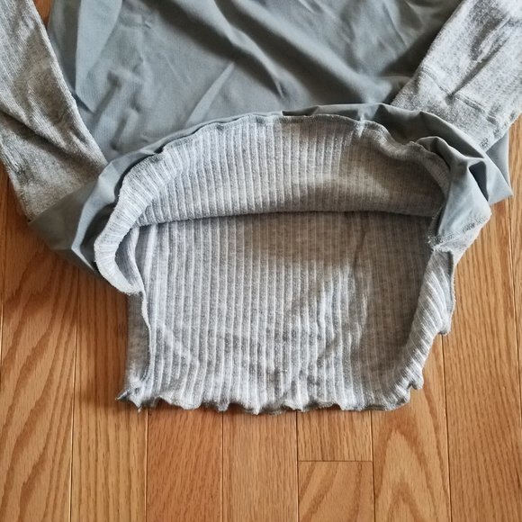 CRAFT Gray Crewneck Front Wind Panel Performance Base Layer Shirt - Women's S - Picture 10 of 11